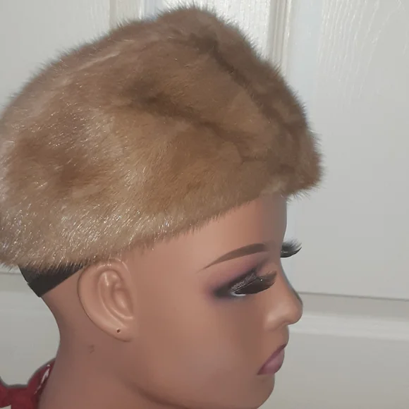 Vintage faux  fur mink hat, from Sears 1960s Faux Fur Bucket Hat - Sears Fashion Place - Etsy main image 4